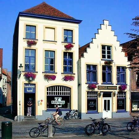 St Christopher'S Inn Hostel At The Bauhaus Bruges Exterior foto