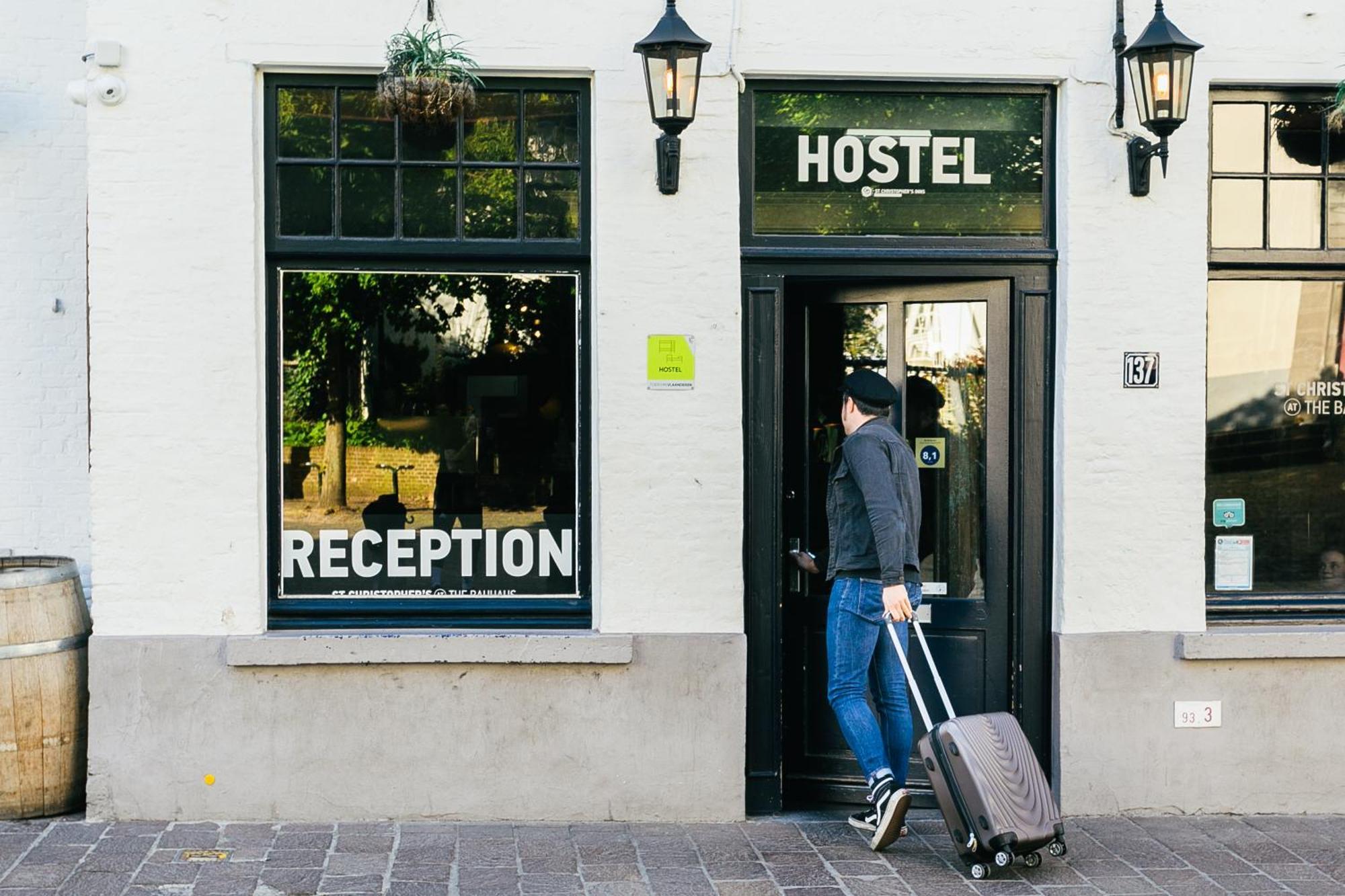 St Christopher'S Inn Hostel At The Bauhaus Bruges Exterior foto
