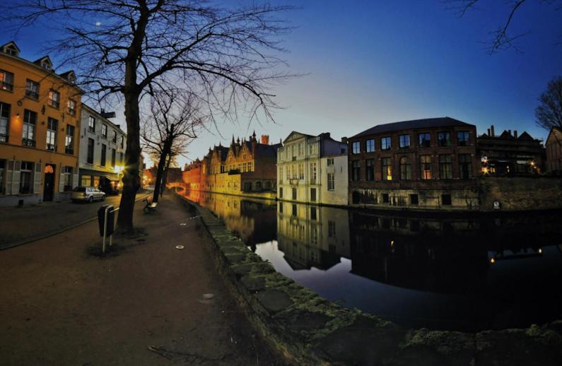 St Christopher'S Inn Hostel At The Bauhaus Bruges Exterior foto